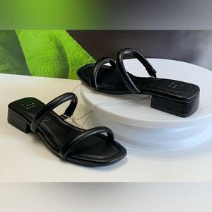 New!! Annie Sandal’s A new Day /Black Size 7